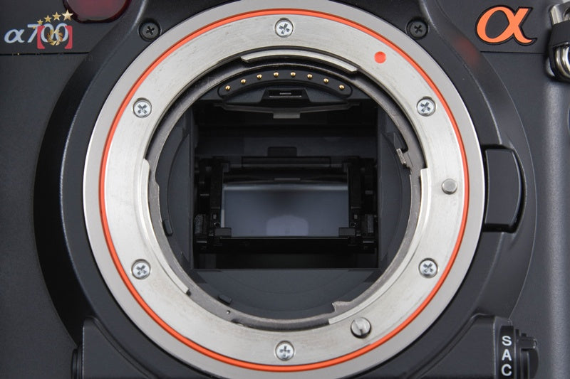 SONY α700 DSLR-A700 Digital SLR Camera (Japanese Language Only)