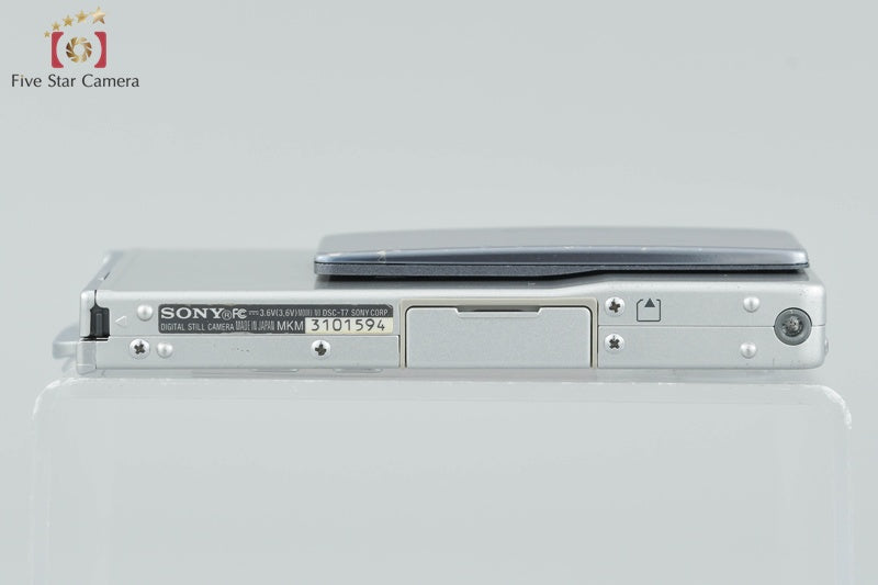 SONY Cyber-shot DSC-T7 Silver Digital Still Camera (Japanese Language Only)