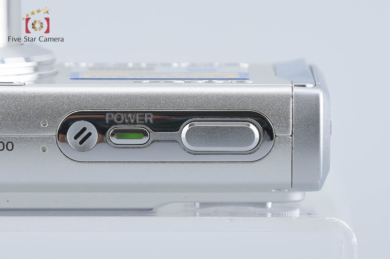 Sony Cyber-shot DSC-W200 Silver Digital Still Camera (Japanese Language Only)