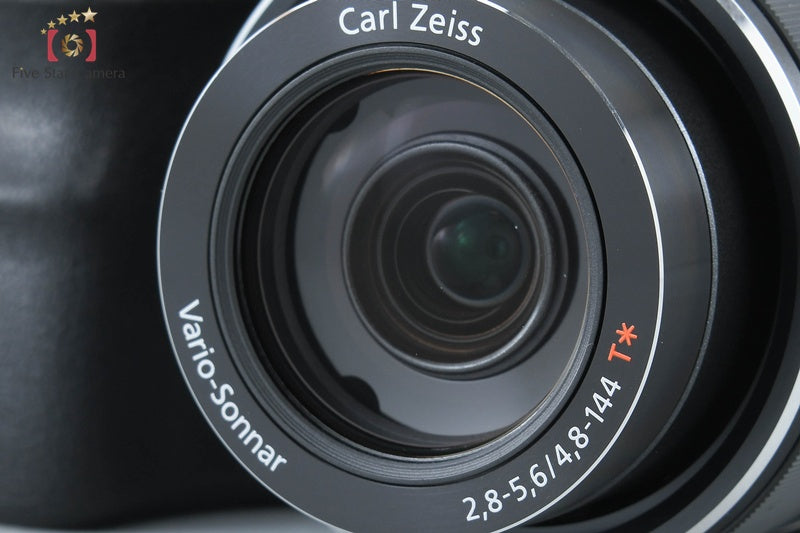 Sony Cyber-shot DSC-HX200V compact digital camera (Japanese Language Only)