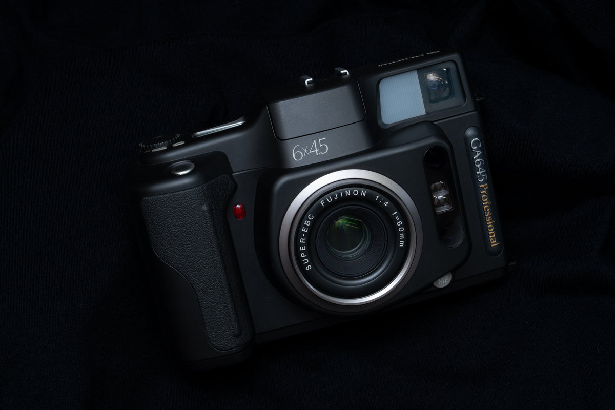 FUJIFILM GA645 Professional Review | An AF Medium Format Film Camera You Can Enjoy Like a Compact, Seen Through Sample Photos