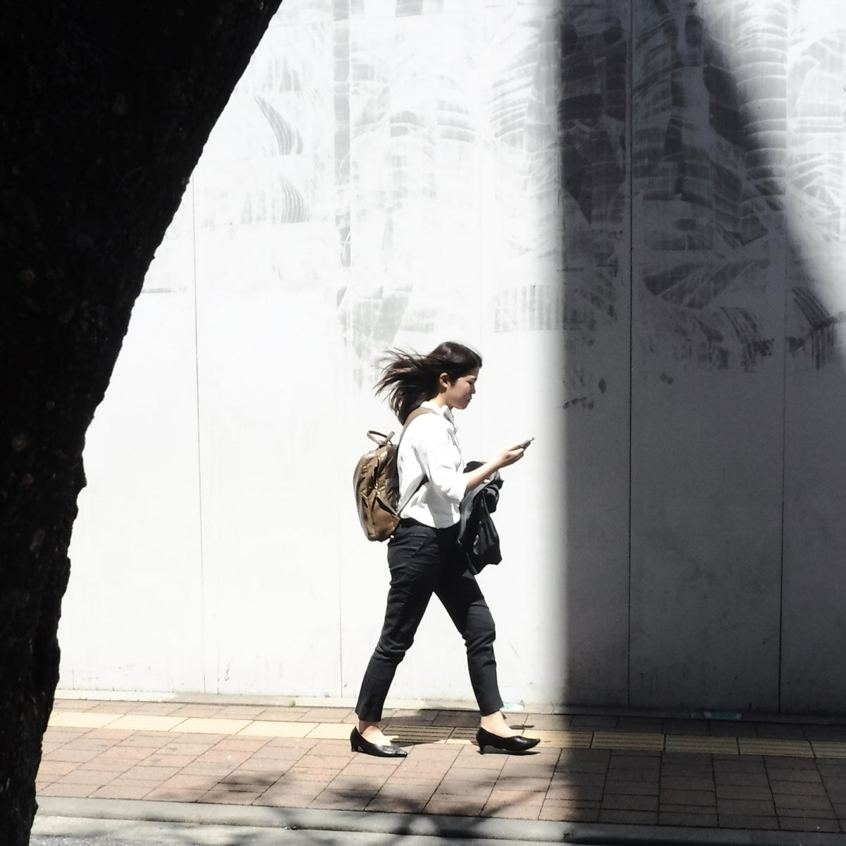 [With Sample Photos] Taking a Tough Digital Camera Out into the City: The Surprisingly Good Street Snapshot Skills of the FinePix XP90