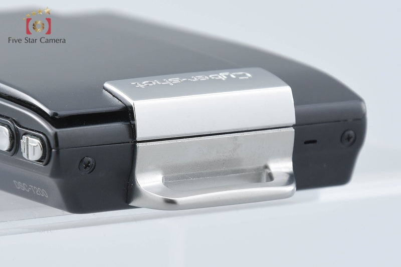 Sony Cyber-shot DSC-T200 Black 8.1 MP Digital Camera [Japanese Language Only]