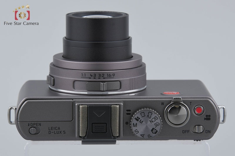 Leica D-LUX 5 Titanium 10.1 MP Digital Camera