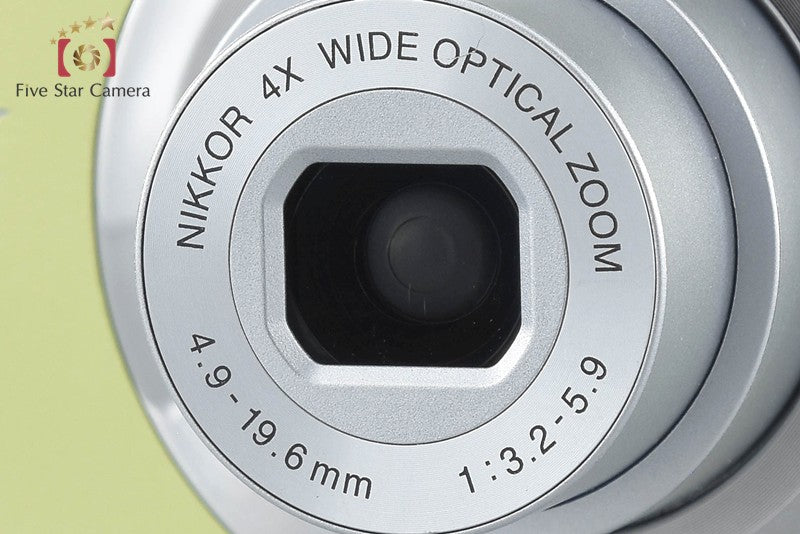 Nikon COOLPIX S3000 Pop Green 12.0 MP Digital Camera