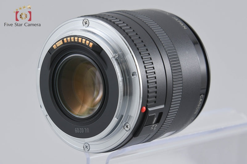 Canon EF 50mm f/2.5 Compact Macro