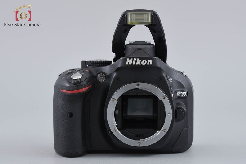 Nikon D5200 Black 24.1 MP DSLR Camera 18-55 VR Lens
