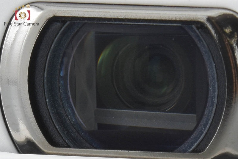 Fujifilm FinePix Z900EXR White 16.0 MP Digital Camera