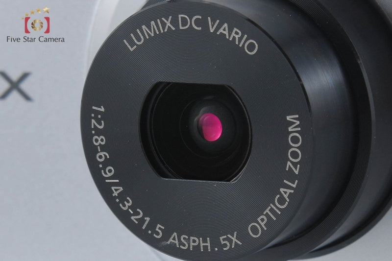 Panasonic LUMIX DMC-FH10 Silver 16.1 MP Digital Camera [Japanese Language Only]