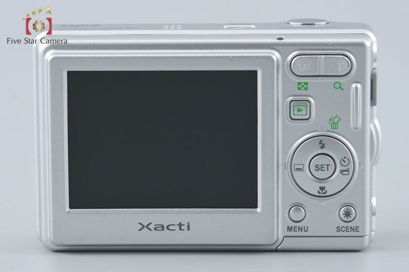 SANYO Xacti DSC-S7 7.1 MP Digital Camera [Japanese Language Only]