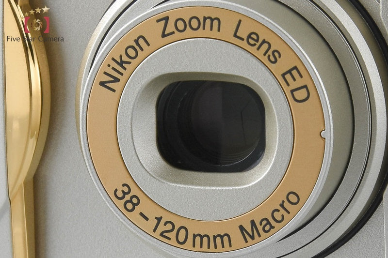 Nikon Lite Touch Zoom 120 ED AF 35mm Point & Shoot Film Camera
