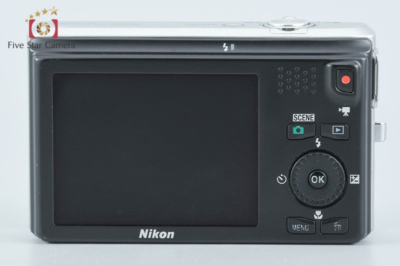 Nikon COOLPIX S6300 Crystal Silver 16.0 MP Digital Camera from Japan