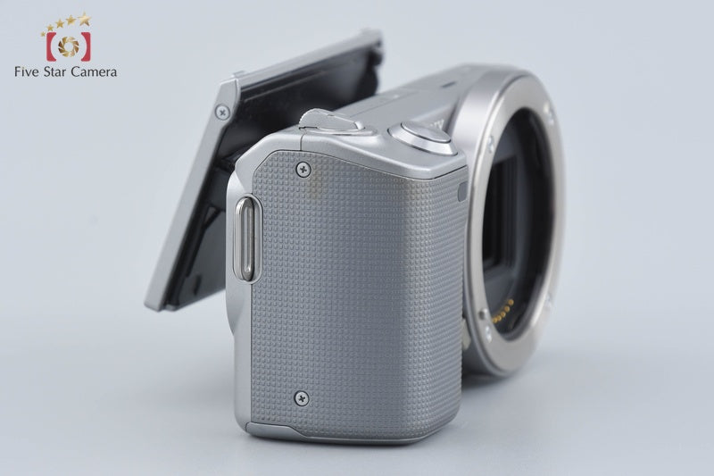 Sony Alpha α NEX-5 Silver 14.2 MP Mirrorless Camera [Japanese Language Only]