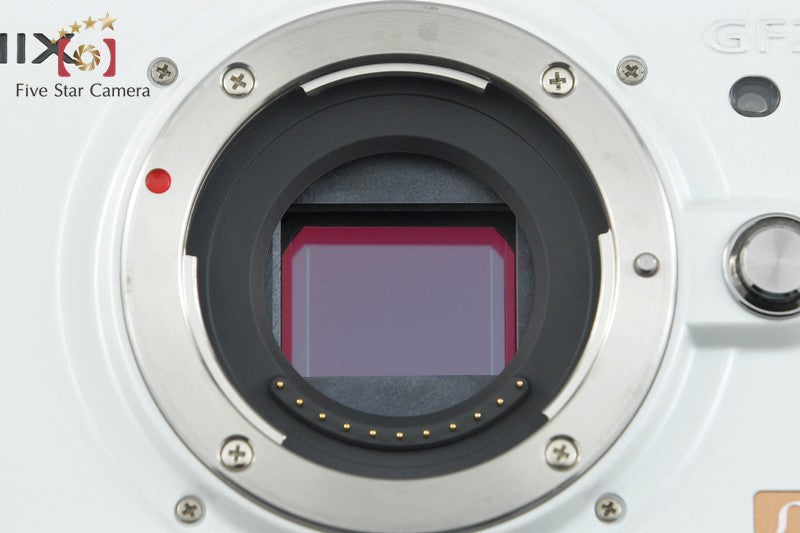 Panasonic LUMIX DMC-GF2 White LUMIX G VARIO 14-42 Lens [Japanese Language Only]