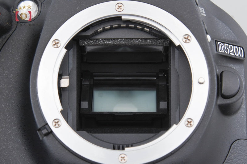 "Shutter count 5,137" Nikon D5200 Black 24.1 MP DSLR 18-55 VR Lens