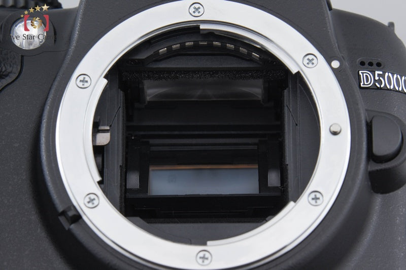 "Shutter count 474" Nikon D5000 12.3 MP DSLR Camera 18-55 55-200 VR Lenses