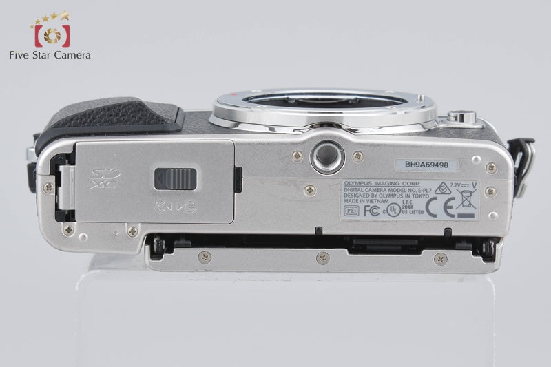 Count 1,436 Olympus PEN Lite E-PL7 Silver 16.1 MP Digital Mirrorless Camera
