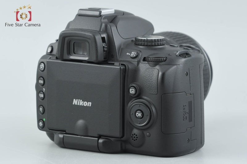 Shutter count 1,608 Nikon D5000 12.3 MP DSLR Camera 18-55 55-200 VR Lenses