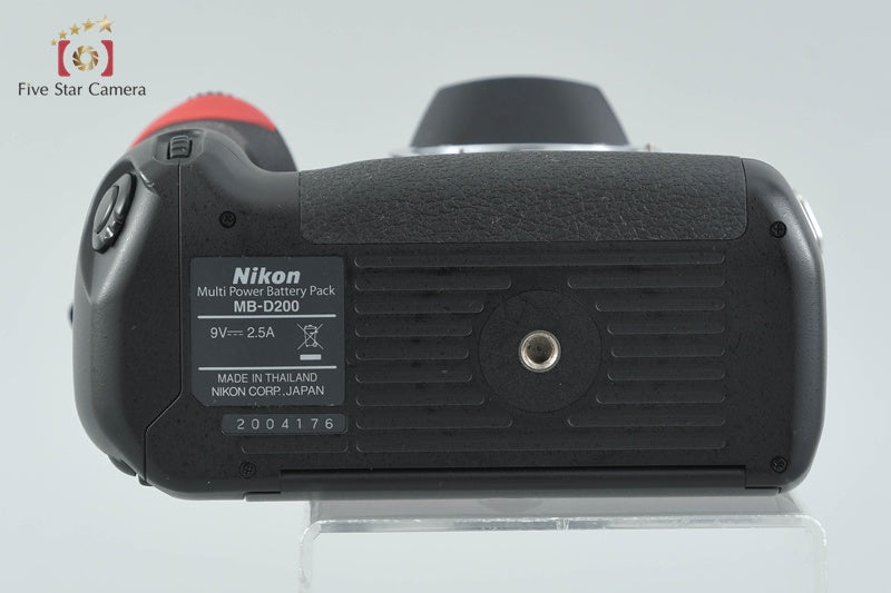 Nikon D200 10.2 MP DSLR Camera + MB-D200 Multi Power Buttery Pack