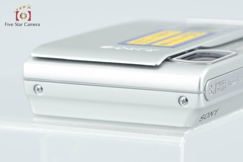 SONY Cyber-shot DSC-T200 Silver Digital Camera [Japanese Language Only]