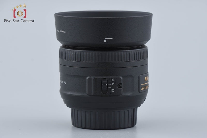 Nikon AF-S DX NIKKOR 35mm f/1.8 G w/ Box