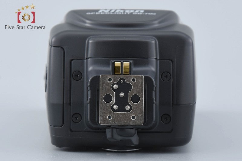 Nikon SPEEDLIGHT SB-700 Shoe Mount Flash