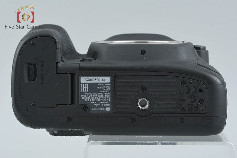 Canon EOS 5D Mark IV 30.4 MP Full Frame Digital Camera