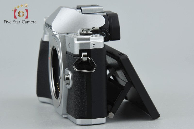 Count 1,732 Olympus OM-D E-M10 Mark III Silver 16.1 MP Mirrorless Camera Body
