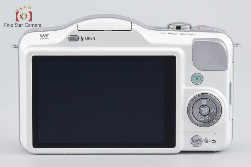 "Count 433" Panasonic LUMIX DMC-GF3 12.1 MP 14-42 Lens [Japanese Language Only]