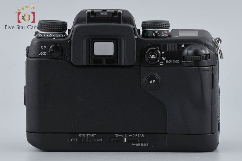 Minolta α-9 Maxxum 9 Dynax 9 35mm SLR Film Camera