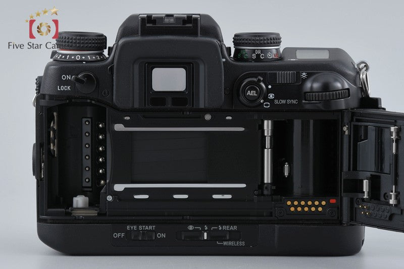 Minolta α-9 Maxxum 9 Dynax 9 35mm SLR Film Camera