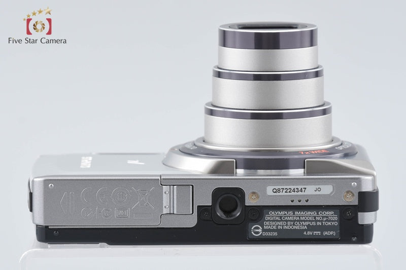Olympus μ-7020 Silver 12.0 MP Digital Camera