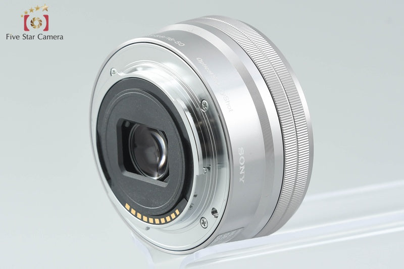 Sony Alpha α6400 ILCE-6400L Silver 24.2 MP 16-50 Lens [Japanese Language Only]