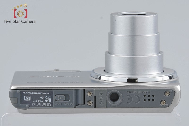 Casio EXILIM EX-ZS25 Silver 16.1 MP Digital Camera w/ Box