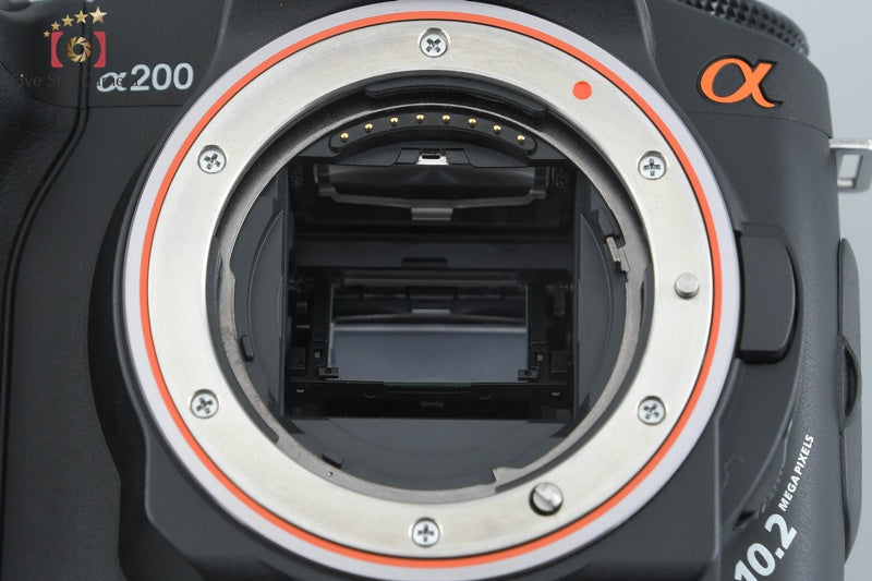 Sony Alpha α200 DSLR-A200 Black 18-70 75-300 Lenses [Japanese Language Only]