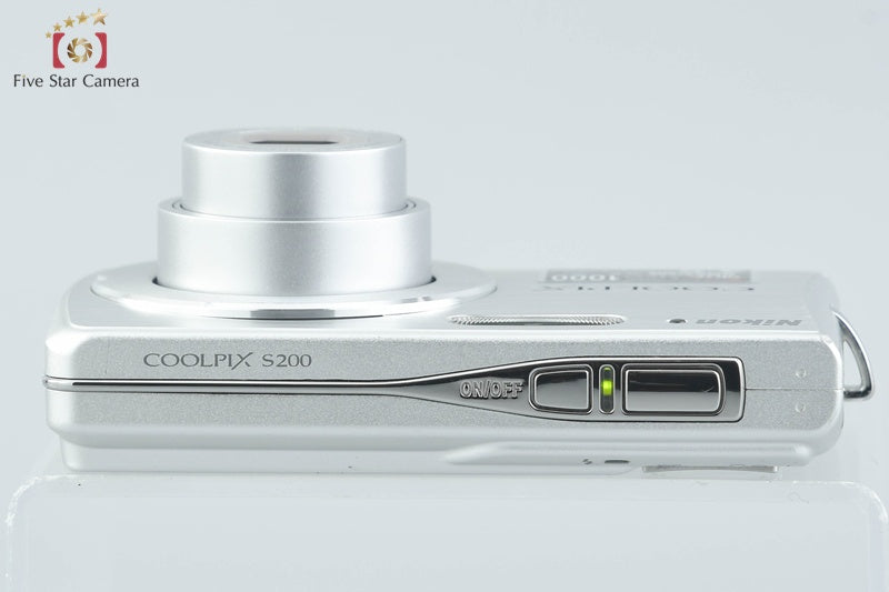 Nikon COOLPIX S200 Silver 7.1 MP Digital Camera