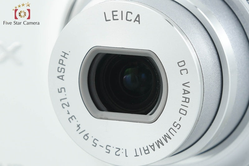 Panasonic LUMIX DMC-FX77 White 12.1 MP Digital Camera [Japanese Language Only]