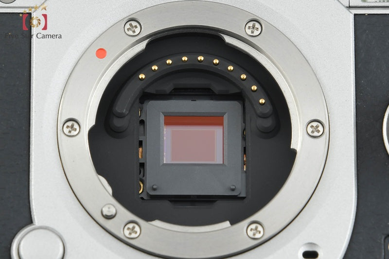 "Shutter count 5,180" PENTAX Q10 Silver 12.4 MP Digital Camera 5-15 Lens