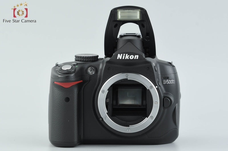 Nikon D5000 12.3 MP DSLR Camera 18-55 55-200 VR Lenses