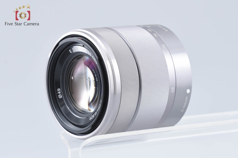 "Count 561" Sony α NEX-5 Silver 16.1 MP 18-55 Lens [Japanese Language Only]