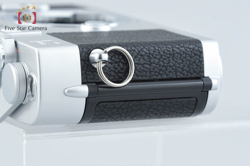 Zeiss Ikon ZM Silver 35mm Rangefinder Film Camera