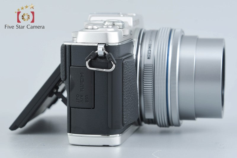 Olympus PEN E-P5 Silver 16.1 MP Mirrorless Camera 14-42 Lens