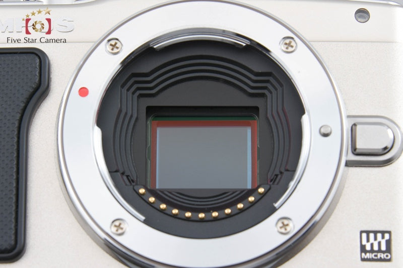 "Count 803" Olympus PEN Lite E-PL6 Silver 16.1 MP 14-42 EZ Lens