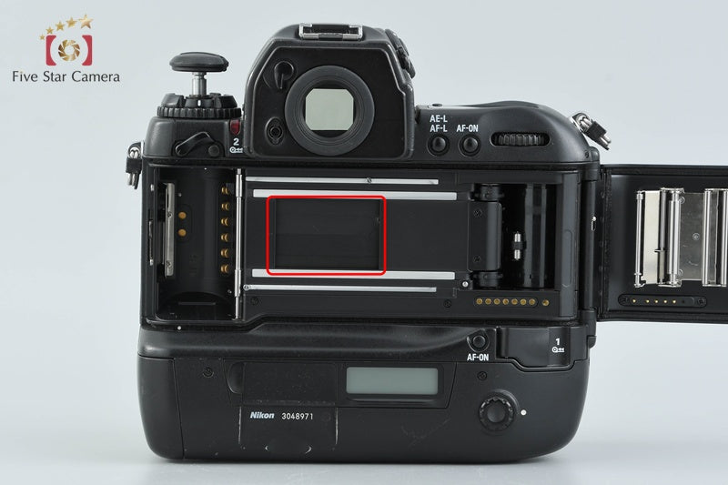 Nikon F5 35mm SLR Film Camera Body