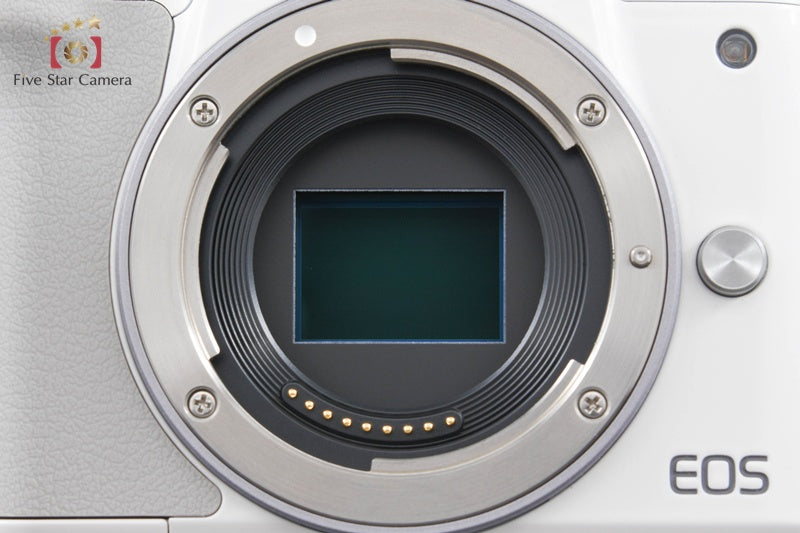 Canon EOS Kiss M / M50 White 24.0 MP 15-45 IS STM Lens