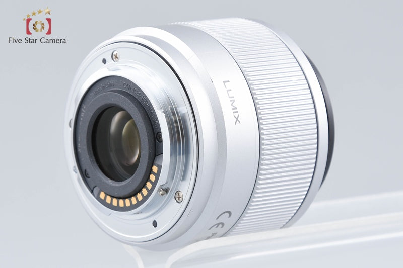 Panasonic LUMIX G 25mm f/1.7 ASPH. H-H025 Silver