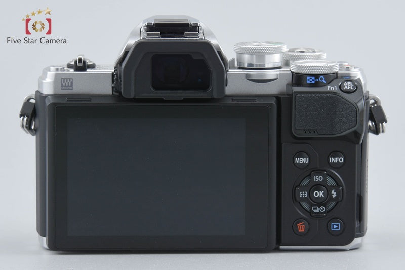 "Count 2,108" Olympus OM-D E-M10 Mark III Silver 16.1MP 14-42 40-150 Lens w/ Box