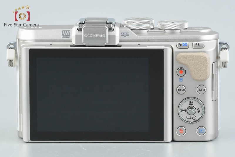 "Shutter count 1,883" Olympus PEN E-PL8 White 16.1 MP 14-42 40-150 Lenses