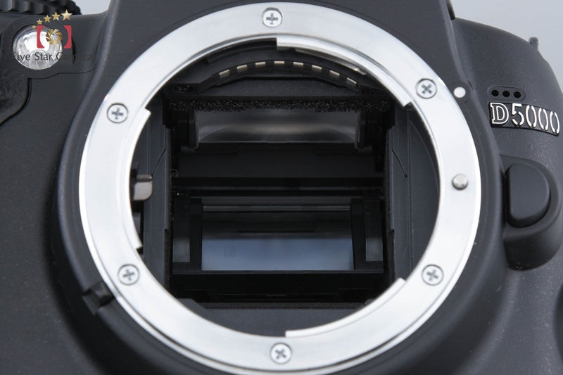 "Shutter count 388" Nikon D5000 12.3 MP DSLR Camera Body