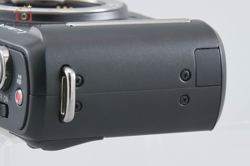 Panasonic LUMIX DMC-GF1 Black 12.1 MP Digital Camera [Japanese Language Only]